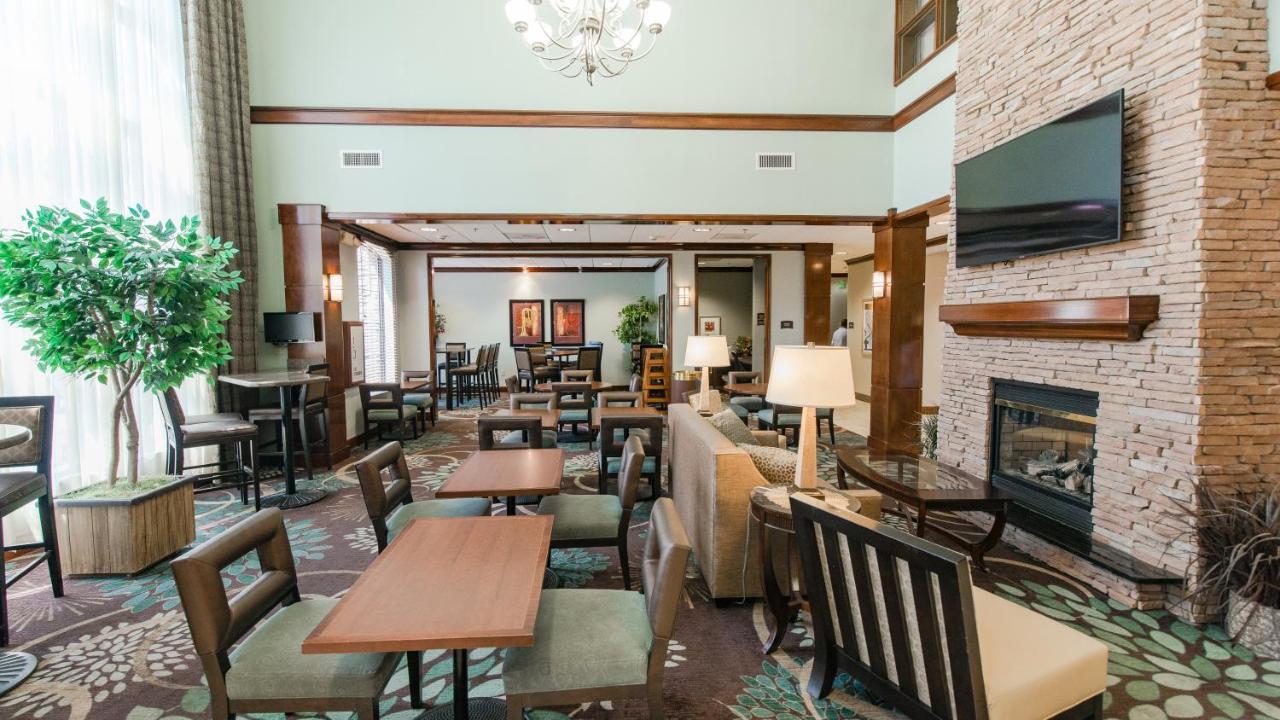 Staybridge Suites Wilmington East By Ihg Esterno foto