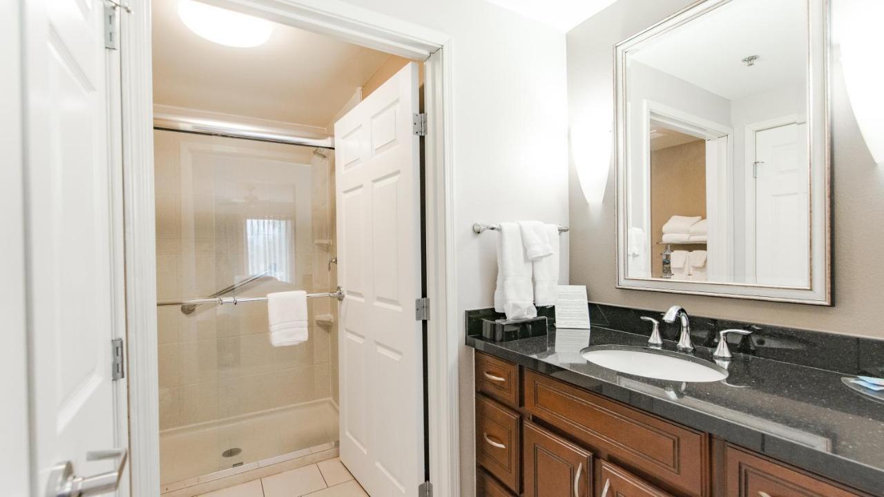 Staybridge Suites Wilmington East By Ihg Esterno foto