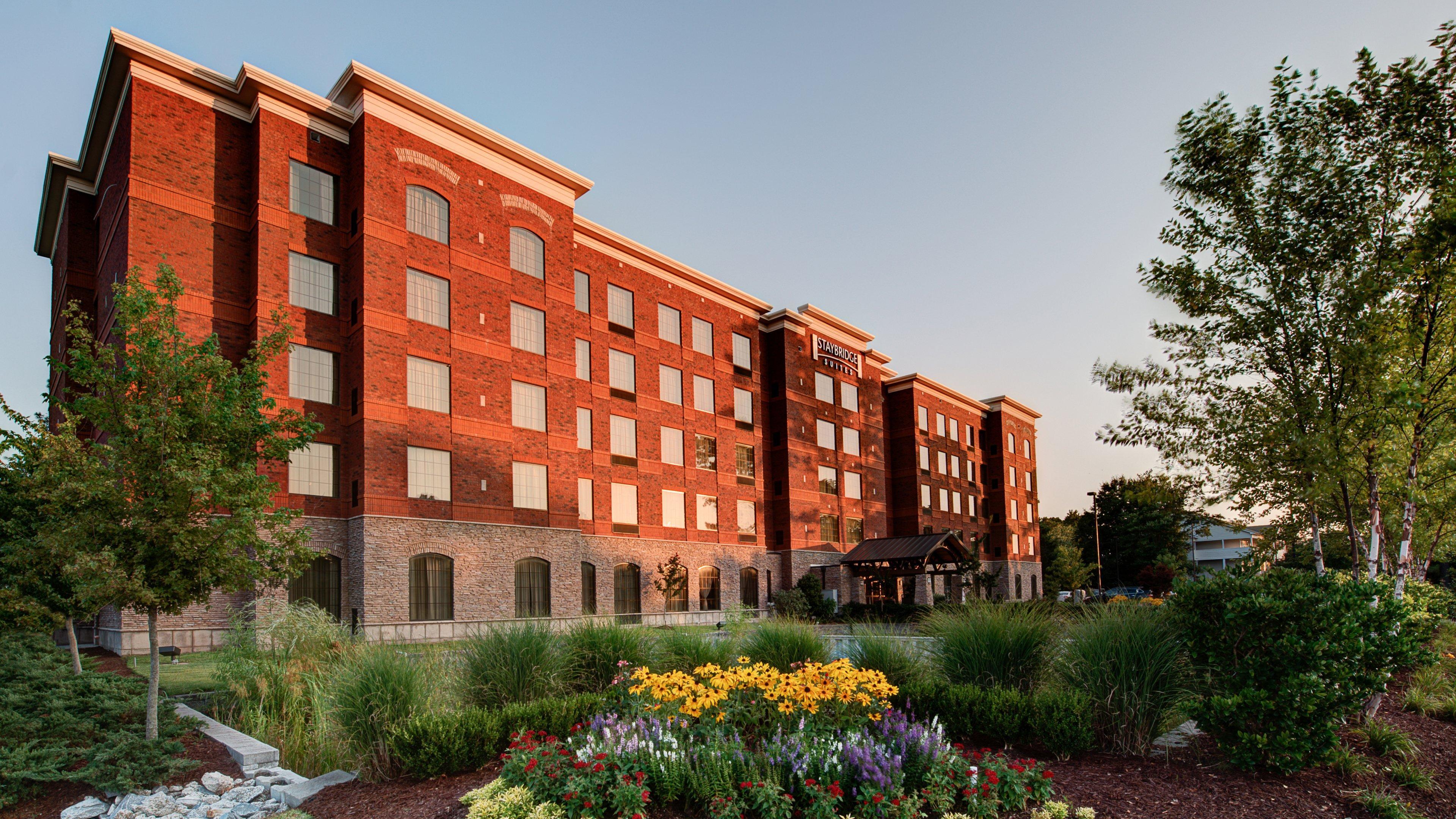 Staybridge Suites Wilmington East By Ihg Esterno foto