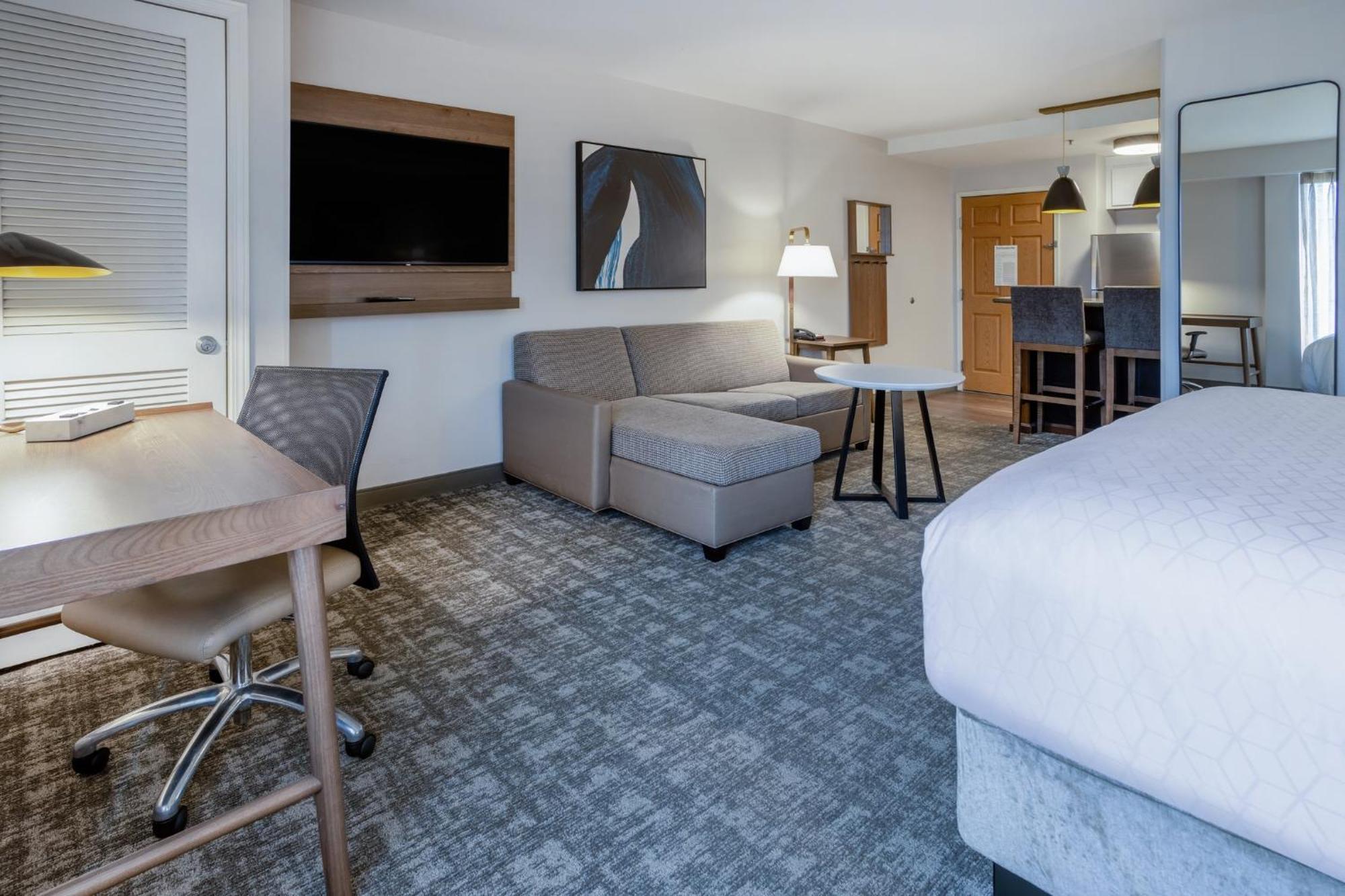 Staybridge Suites Wilmington East By Ihg Esterno foto