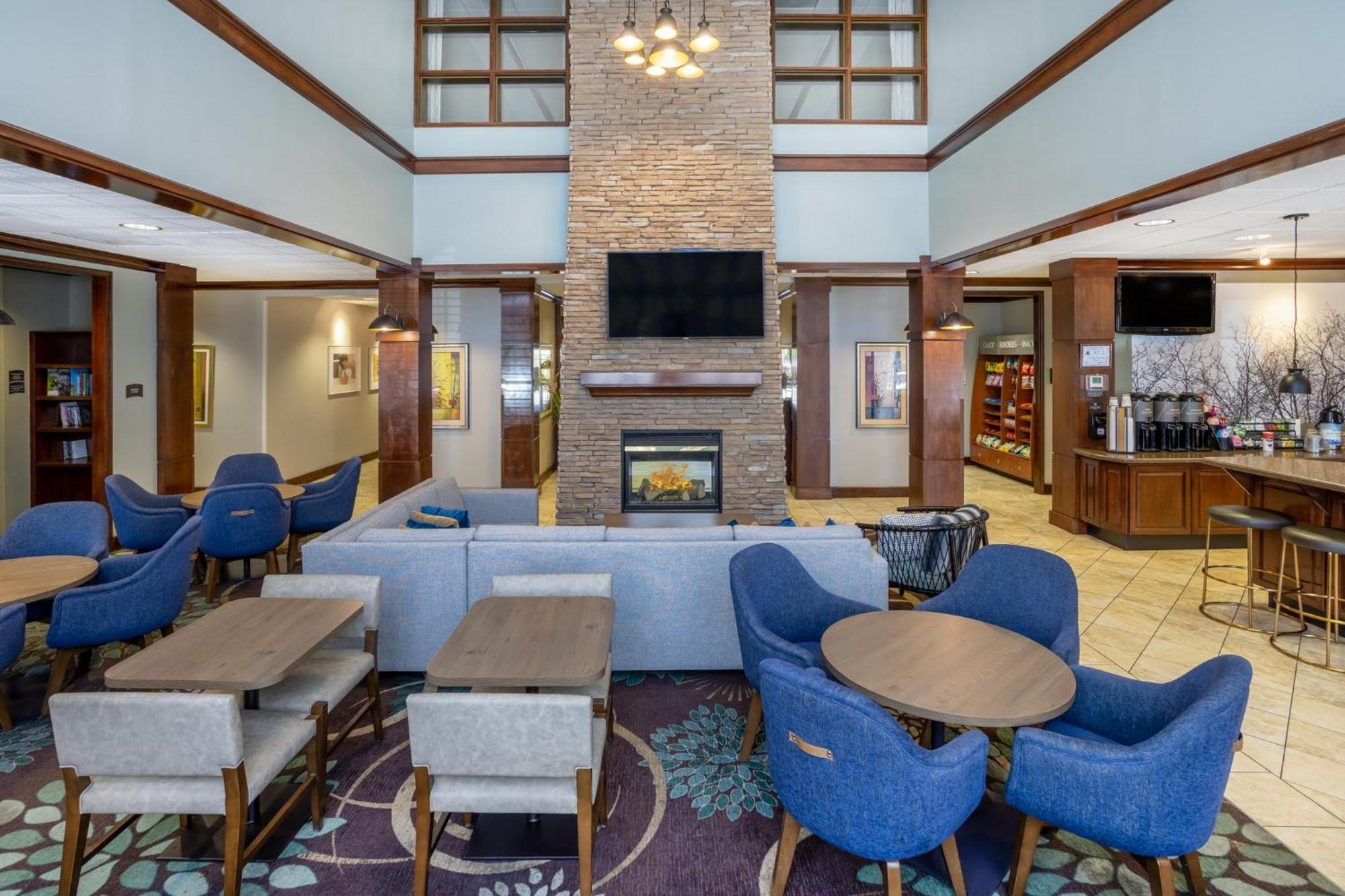 Staybridge Suites Wilmington East By Ihg Esterno foto