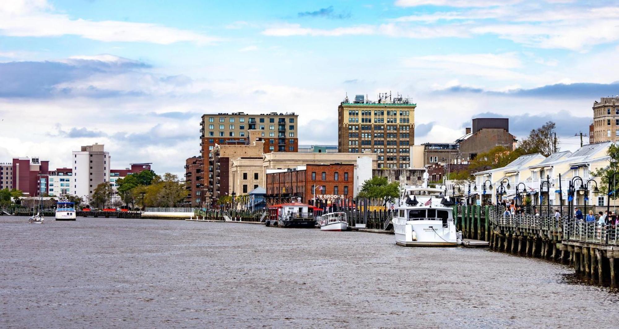 Staybridge Suites Wilmington East By Ihg Esterno foto