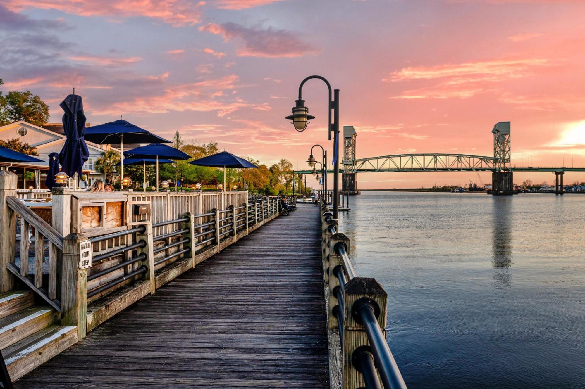 Staybridge Suites Wilmington East By Ihg Esterno foto